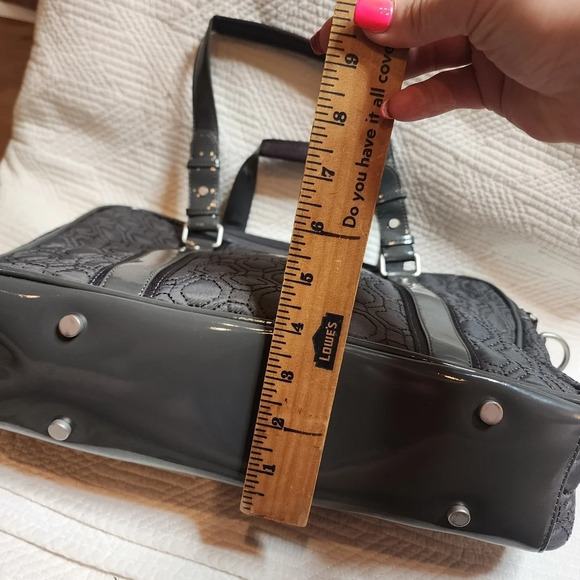 Bundle! Vera Bradley Grey Quilted bag with crossbody strap and Wallet. New! - Picture 12 of 16